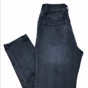 FOREVER 21 size 27 high rise 4 black button fly jeans